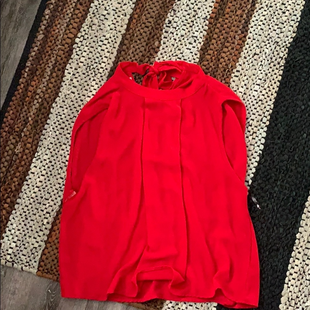 Red business appropriate tank